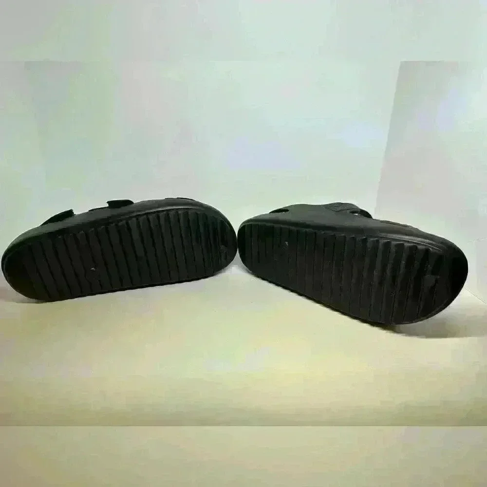 New Art Class Black Hartley Sandals Girls Size 4